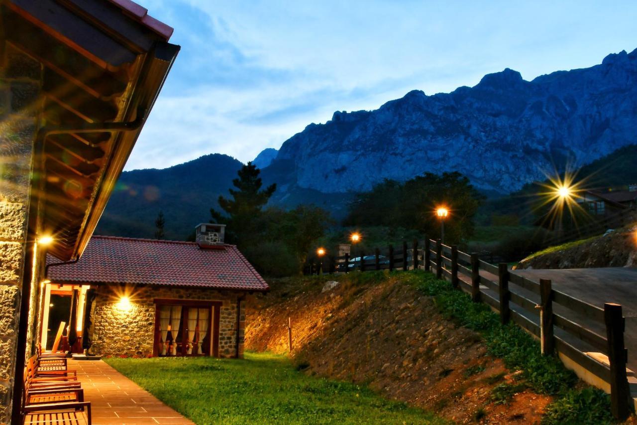 Apartamentos Los Picos De Europa Colio 외부 사진