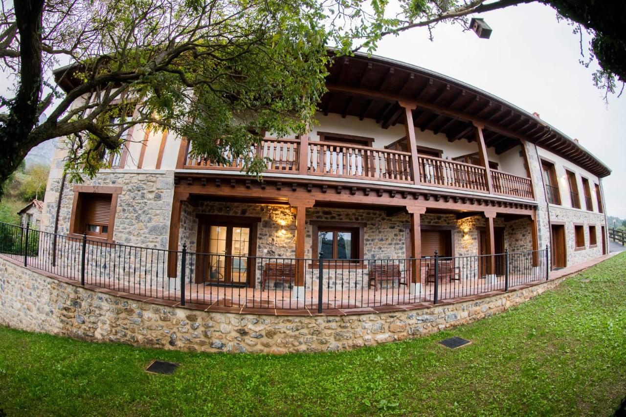 Apartamentos Los Picos De Europa Colio 외부 사진
