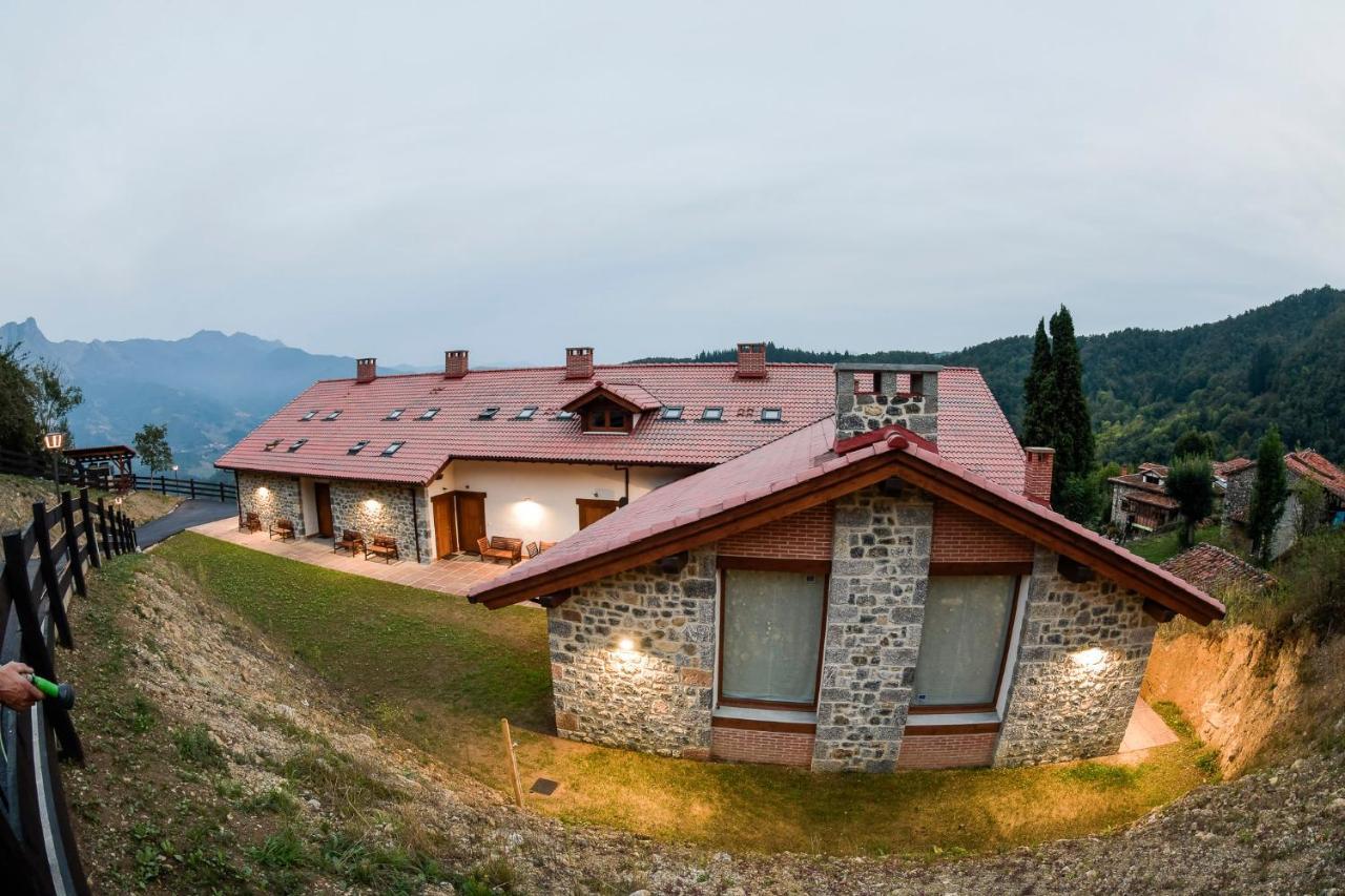 Apartamentos Los Picos De Europa Colio 외부 사진