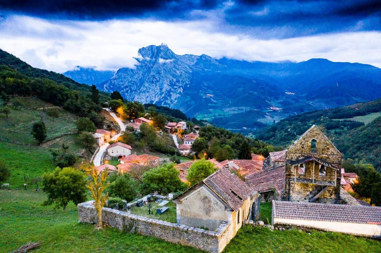 Apartamentos Los Picos De Europa Colio 외부 사진