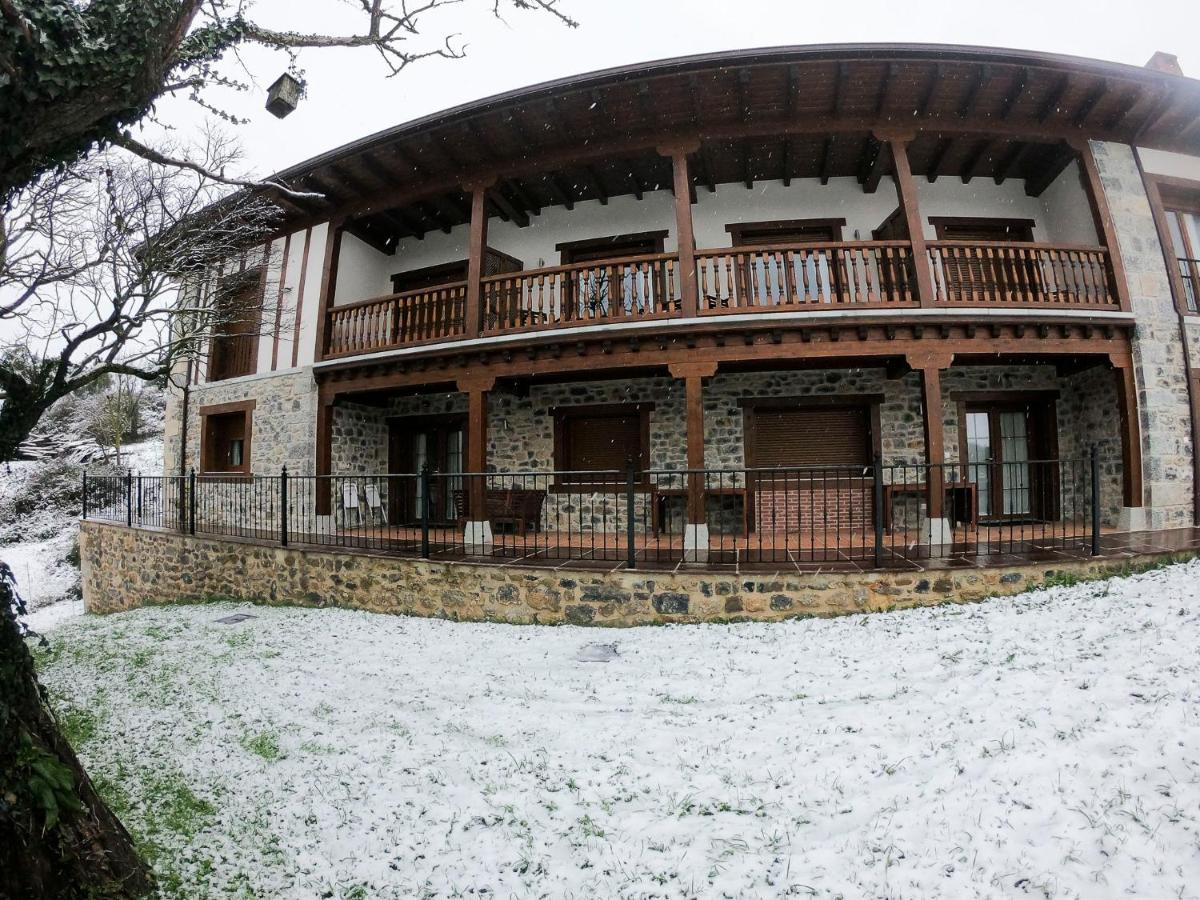 Apartamentos Los Picos De Europa Colio 외부 사진